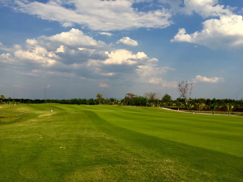Hariphunchai Golf Club Photos